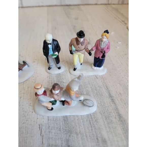 Dept 56 59293 Nicholas Nickelby heritage village accessory xmas - Picture 4 of 7